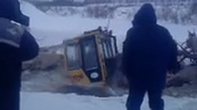 ЧТЗ Б10 МБ Утонул с машинистом.3gp смотреть онлайн