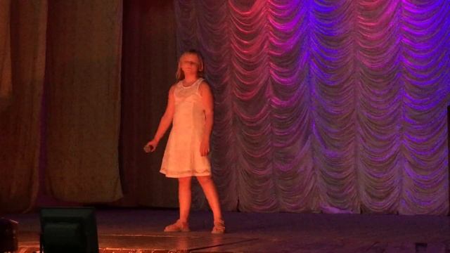 В роще пел соловушка и Обнимайте детей смотреть онлайн