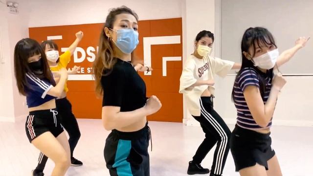 Qveen Herby - Sade in 90s Street Jazz Class Video - Christine Souso смотреть онлайн