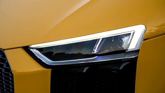 2017 Audi R8 Spyder, the R8 Spyder is one of the world’s elite super sports cars смотреть онлайн