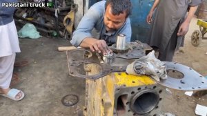 Ремонт двигателя по пакистански.