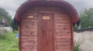 Перевозная баня бочка «Квадро» 3 метра с козырьком купить в Нижнем Новгороде.