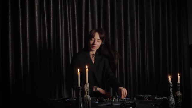 Kristen Kroft - KroftCast #05 Home Session [Melodic Techno Indie Dance Dj Mix 2025] 4k смотреть онлайн