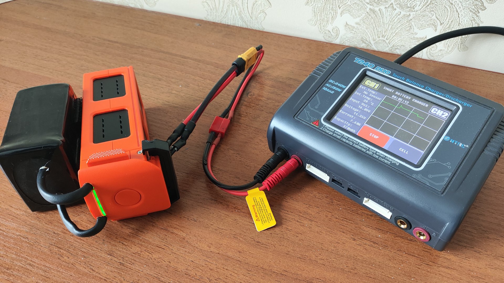 Быстрая зарядка на Autel Evo 2