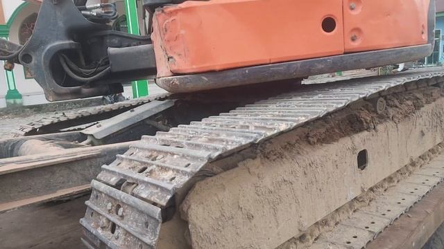 HITACHI ZAXIS ZX 48 Naik Towing Tanpa Tangga смотреть онлайн