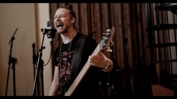 WOLFHEART - Evenfall (Official Music Video) - Reigning Phoenix Music