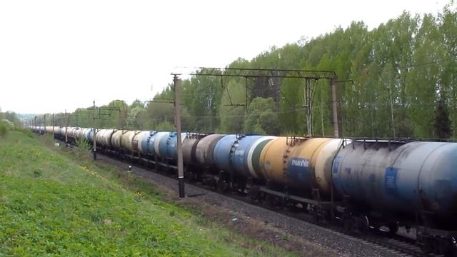 ВЛ80С 298 и 2026 встречаются на перегоне Кожиль - Глазов. смотреть онлайн