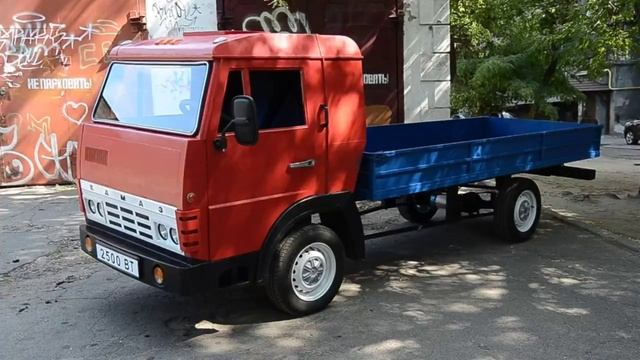 ЭлектроКАМАЗ, собранный в гараже смотреть онлайн