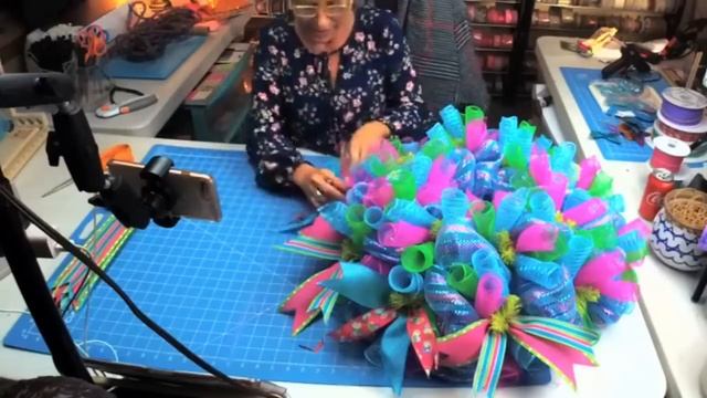 How To Make The Butterfly Wreath Kit, Laura Jeans Wreath Room, Damonite, Hardworking Mom