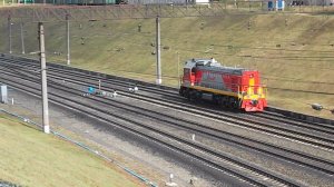 Тепловоз ТЭМ18ДМ-1200 резервом.