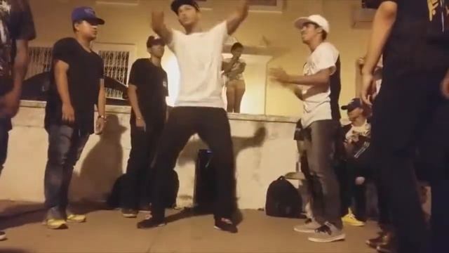 Ill Bred VS Netinho (logo após essa battle Netinho se tornou Tiny Shamgar) смотреть онлайн