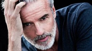 СЕДИНОЮ МЕЧТА ЗАПОРОШЕНА