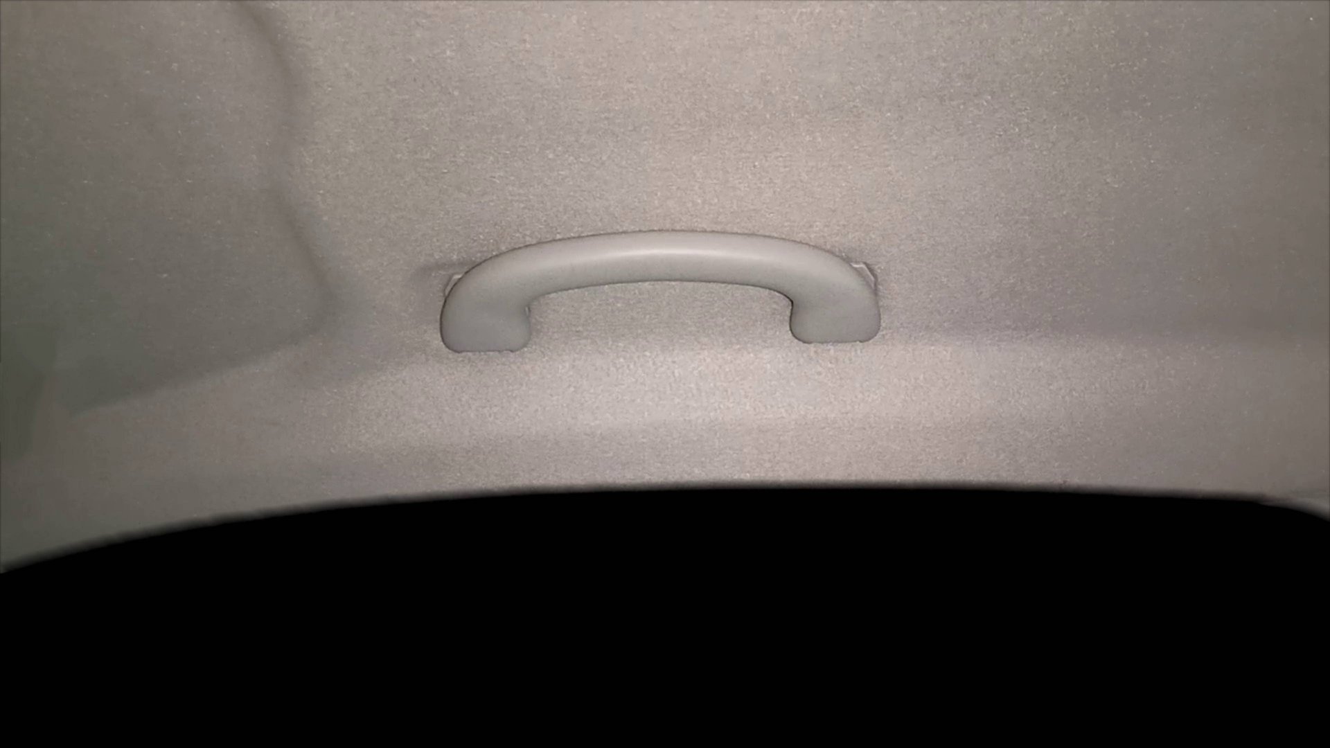 Снятие ручки потолка Ford Fiesta смотреть онлайн