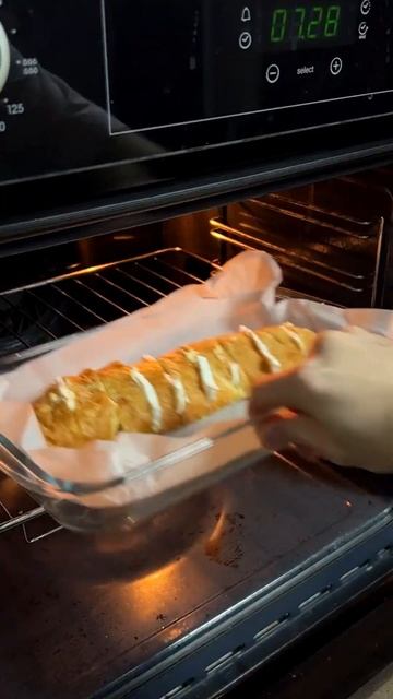 Вы уже пробовали Санк из хлеба?  #рецепт #food #easypie #рецепты #applepie #meatpie #recipe #еда