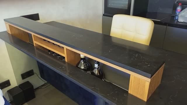 Моторизированный БАР на лифтах LINAK смотреть онлайн