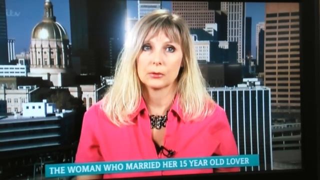 40 YEARS OLD WOMEN MARRIED 15 YEARS OLD BOY смотреть онлайн