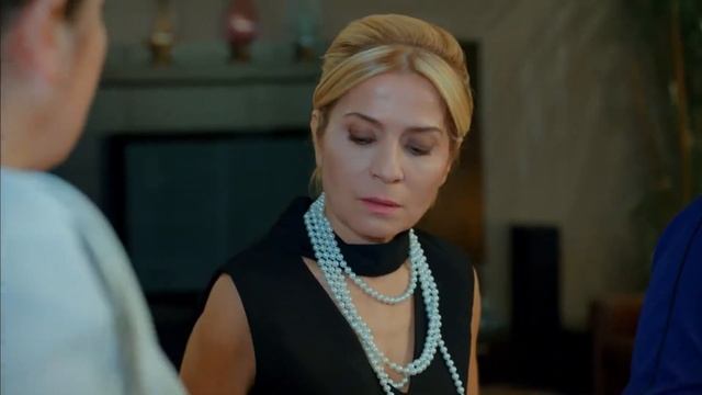 Yanındakiyle Yaşar, Aklındakiyle Ölürsün - İlişki Durumu Karışık смотреть онлайн