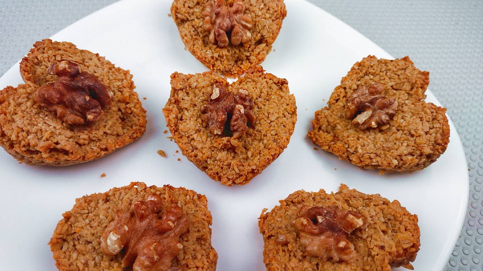 Супер ПРОСТОЕ и вкусное ОВСЯНОЕ ПЕЧЕНЬЕ!!Правильное питание/без глютена/ОВСЯНОЕ ПЕЧЕНЬЕ НА ЗАВТРАК смотреть онлайн