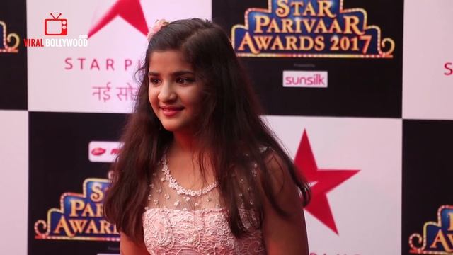 UNCUT - Star Parivaar Awards 2017 Full Show Red Carpet - Part 01 | Star Plus смотреть онлайн