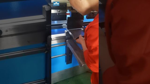 Sheet Metal CNC Corner Forming Machine Working Process смотреть онлайн