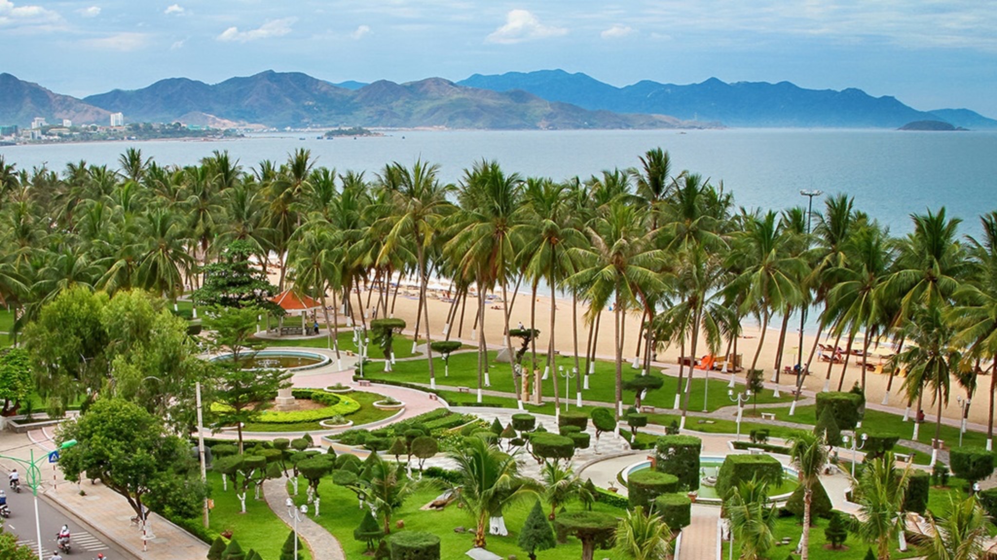 Центральный пляж Нячанга Вьетнам смотреть онлайн