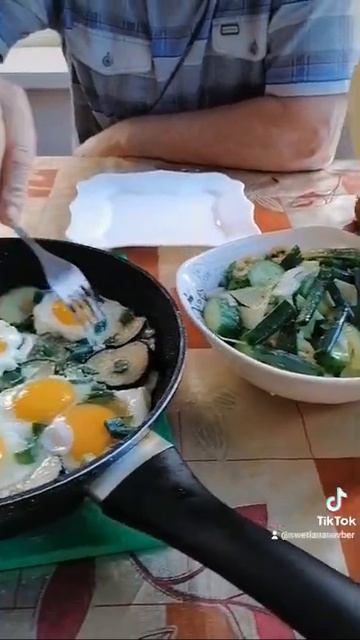 зеленушки с яишницей.. пп питание смотреть онлайн