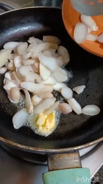 Singhara/ Water chest nut salad смотреть онлайн