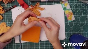 Брошка из фоамирана с объёмным цветком