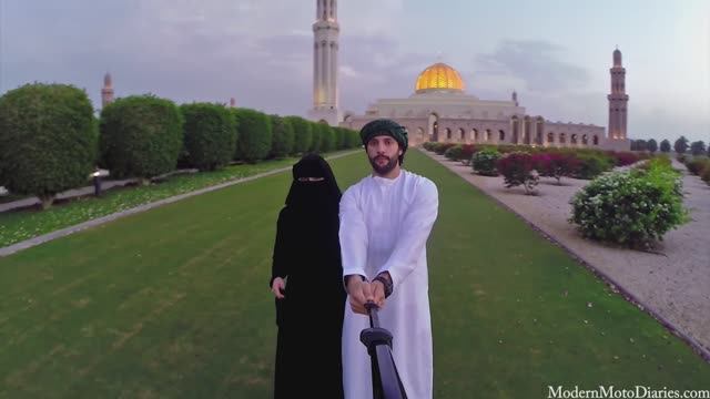 Around the World in 360° Degrees - 3 Year Epic Selfie смотреть онлайн