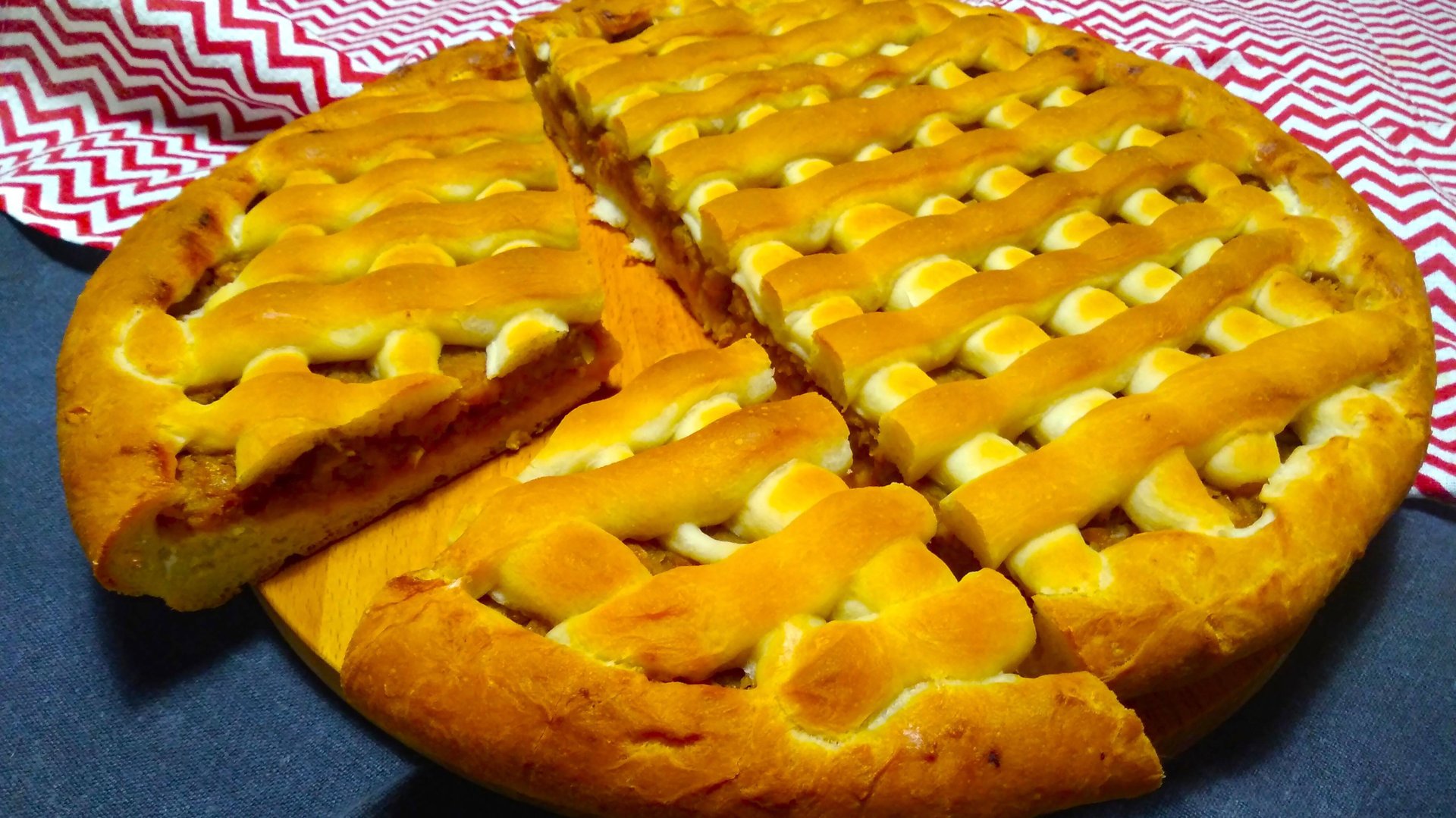 ПИРОГ Постный, с сушеными яблоками. смотреть онлайн