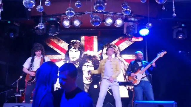 09 Friends will be friends