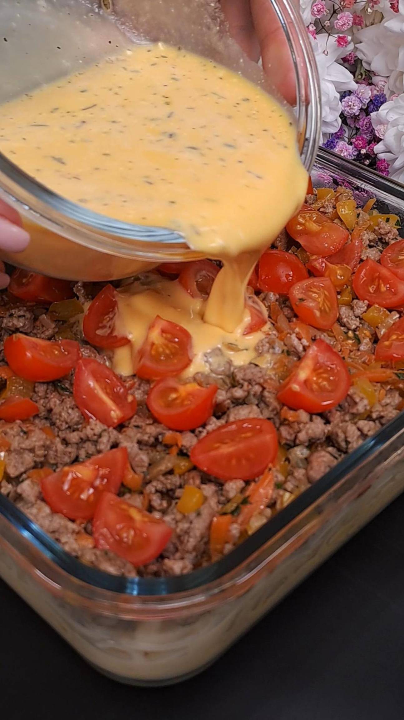 Готовим невероятно вкусную запеканку из спагетти с сочным фаршем и овощами смотреть онлайн