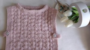 Вы просто не сможете пропустить обзор стильной вязаной жилетки для девочки!