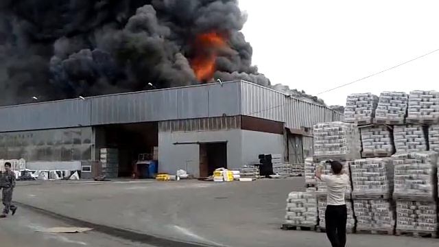 Пожар на складе в краснодаре смотреть онлайн