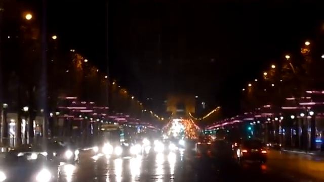 Paris - Champs-Élysées illumination смотреть онлайн