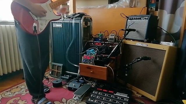 Pink Floyd - "Another Brick In The Wall Pt. 2" (PULSE) soundcheck on Yamaha RA-50 and Fender Bassma смотреть онлайн
