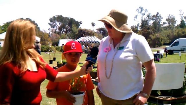 Kids Dig the Los Angeles County Arboretum's Grow Festival! смотреть онлайн