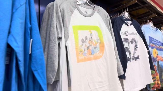 Disney character warehouse 9-2-21. смотреть онлайн