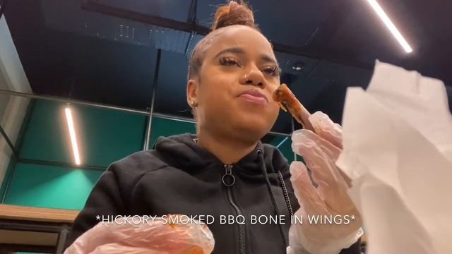 I FINALLY TRIED WING STOP! HATE OR LOVE?! #FOODIE смотреть онлайн