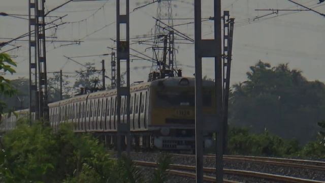 [100 in 1] 😍Unlimited non-stop colorful different model Indian EMU local trains spotting! смотреть онлайн
