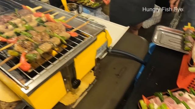 Filipino Street Food | Greenhills Night Market смотреть онлайн
