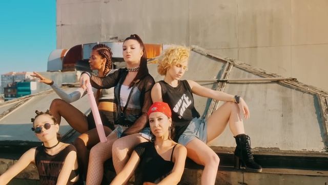 Hilal Coşgun - Bana Müsaade смотреть онлайн