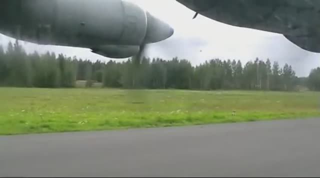 АН-12. Один рядовой полет из жизни самолёта