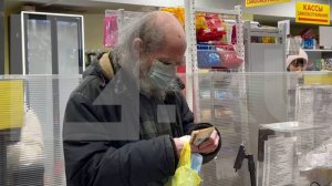 Считает каждую копейку: как живет гениальный математик Григорий Перельман