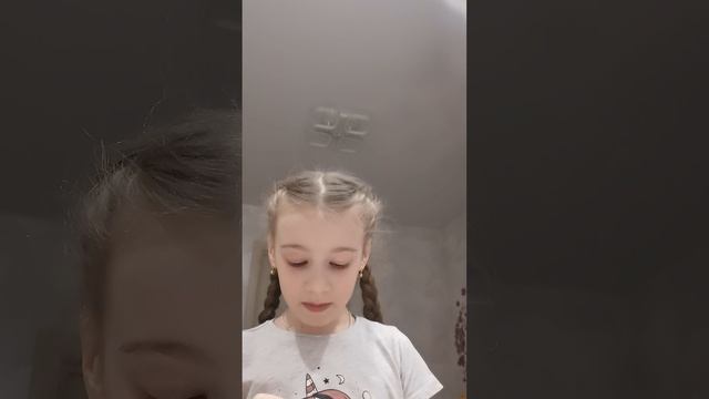 распаковка бумажных сюрпризов 1.mp4