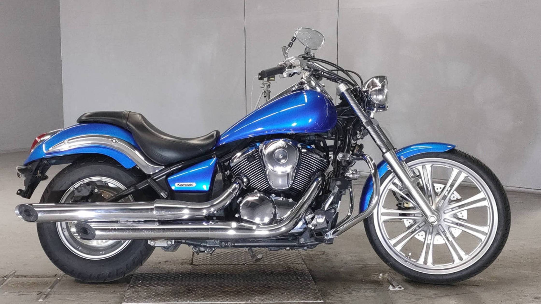 Kawasaki VN900 VULCAN CUSTOM - VN900B-022664 смотреть онлайн