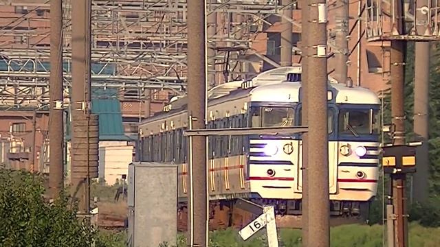 115系N37編成　信越本線上り快速新井行き3374M смотреть онлайн