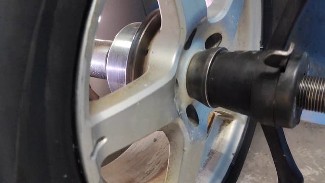 Жёлтая точка на шинах и как это связано с шиномонтажом.