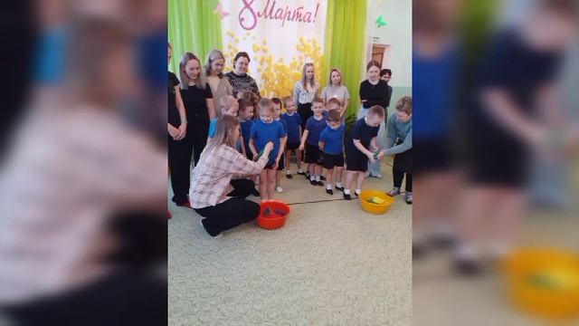 Поздравляем наших мам! ДОУ 57 г. Братск смотреть онлайн