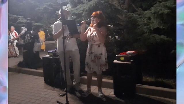 Наталия Зорина - На побывку едет молодой моряк смотреть онлайн